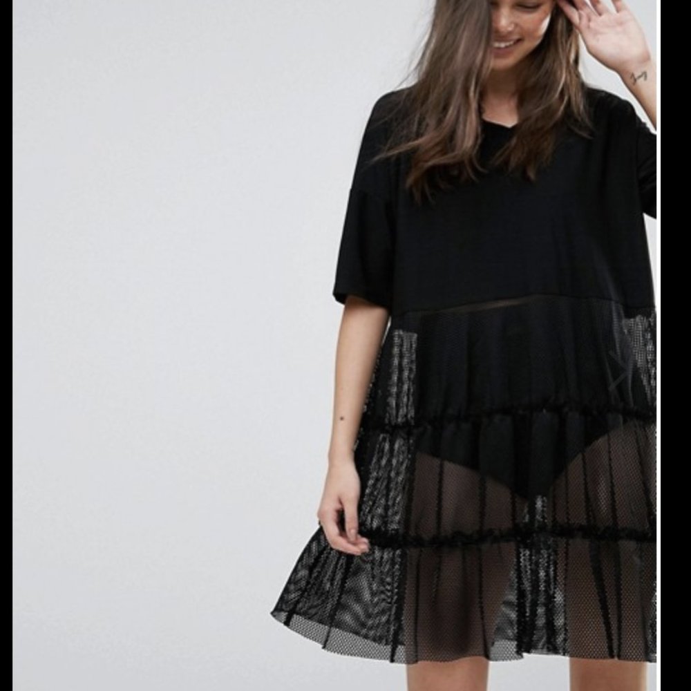 Noisy May Mesh Tiered V Neck Dress Black